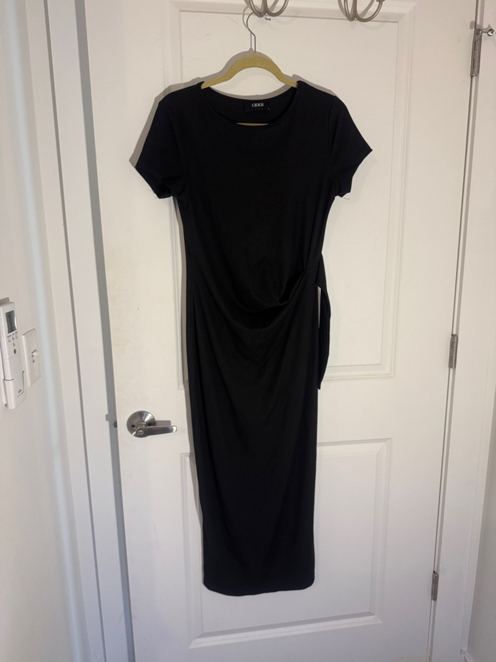 Cider Black Short-Sleeve Midi Dress with Side Tie
